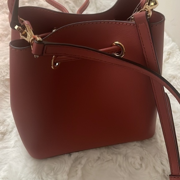 Michael Michael Kors womens crossbody leather cinnamon drawstring bucket bag NWT - Picture 5 of 17